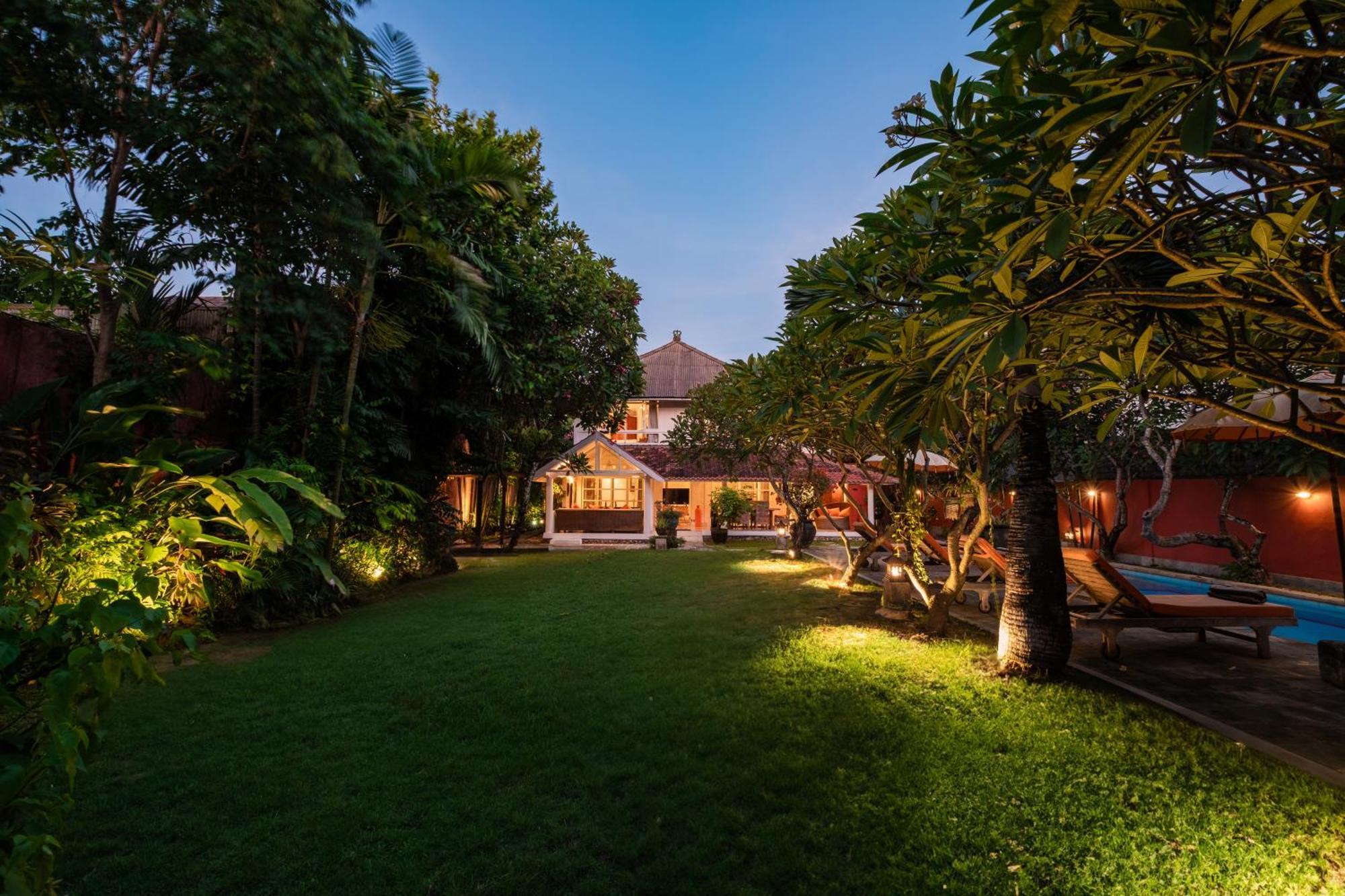 Seminyak Villa Kubuku Екстер'єр фото